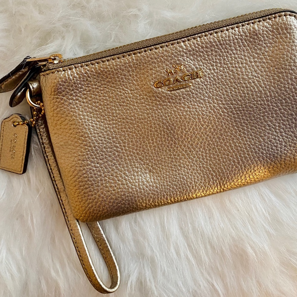COACH Small Double Zip Around Wristlet Metallic